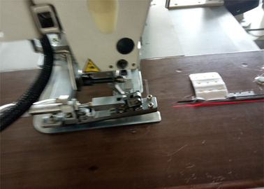Çin Sütyen Desenli İç Çamaşır Makinesi 8000 Dikişli Servo Motorlu Tedarikçi