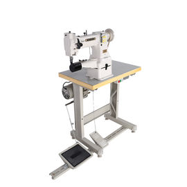 Çin 200 * 100mm Oto Döşeme Dikiş Makinası, Servo Motor İğne Besleme Dikiş Makinası Tedarikçi
