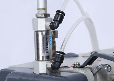 Kumaş Punteriz dikiş makinesinin güvenliğini sağlama AC Servo Motor 750W güç DP X 17 iğne Tedarikçi